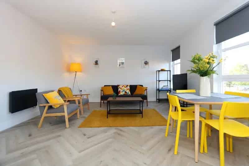 2 Bedroom Flat to Rent in Finnieston