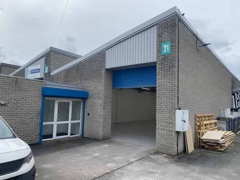 Industrial Unit near Halesowen M5 Junction 3