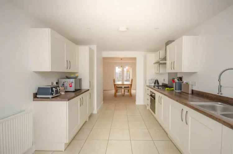 4 Bedroom Detached House For Sale Scholars Chase