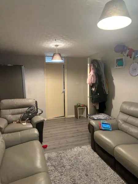 Flat For Rent in Wolverhampton, England