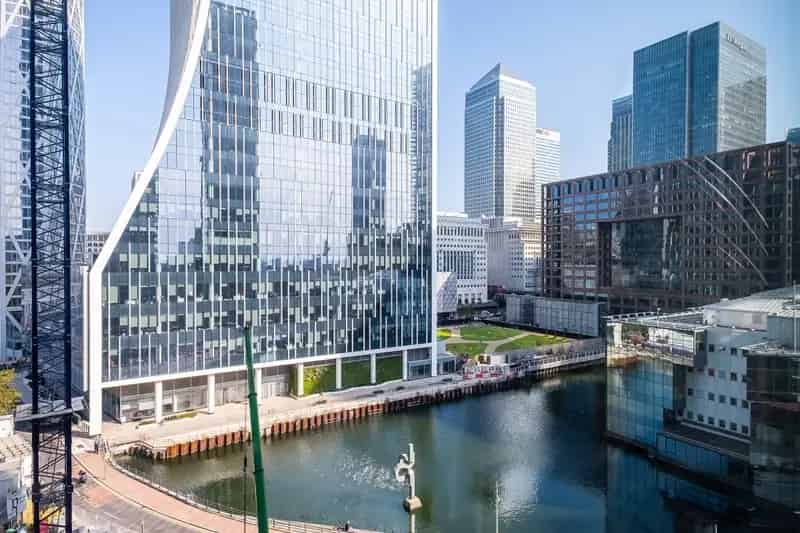 1 Bedroom Apartment to Rent in Landmark West Tower