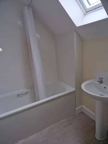 1 Bedroom Ensuite Flat with Parking - New Build