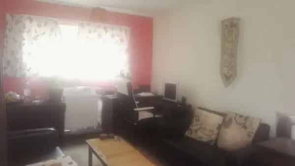 City Centre One Bedroom Apartment with Green Views