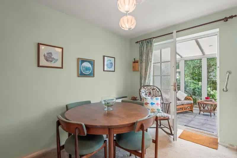 3 Bed Semi-Detached House for Sale