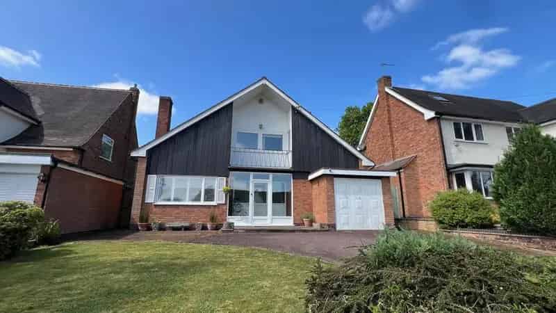 3 Bedroom Detached House for Sale