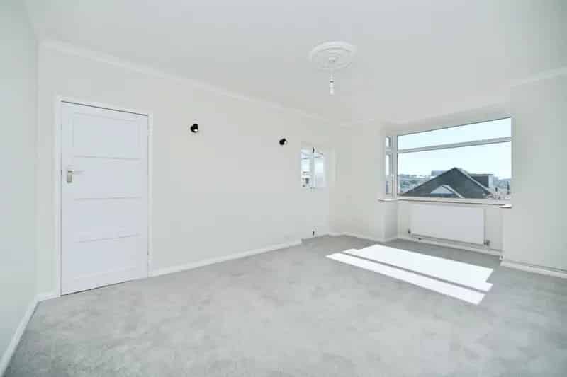 2 Bedroom Semi Detached House for Sale in West Saltdean