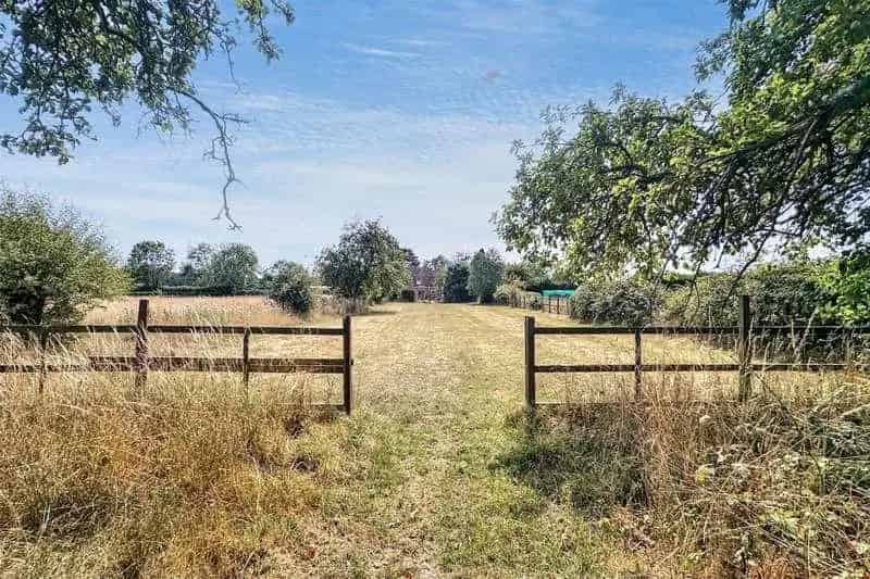 4 Bed Detached House Highbridge Annex Garage Large Garden