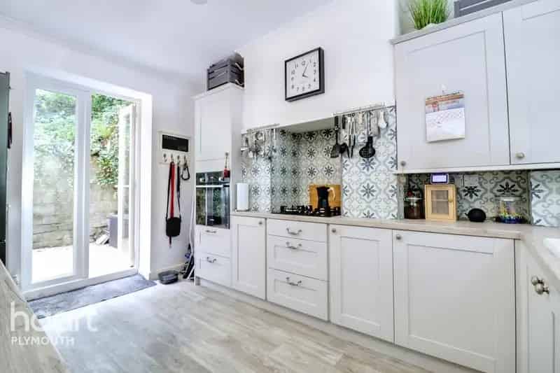 2 Bedroom Cottage for Sale - No Sale No Fee
