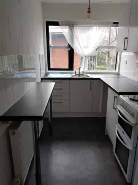 1 Bed Flat City Centre Location New Kitchen and Roof