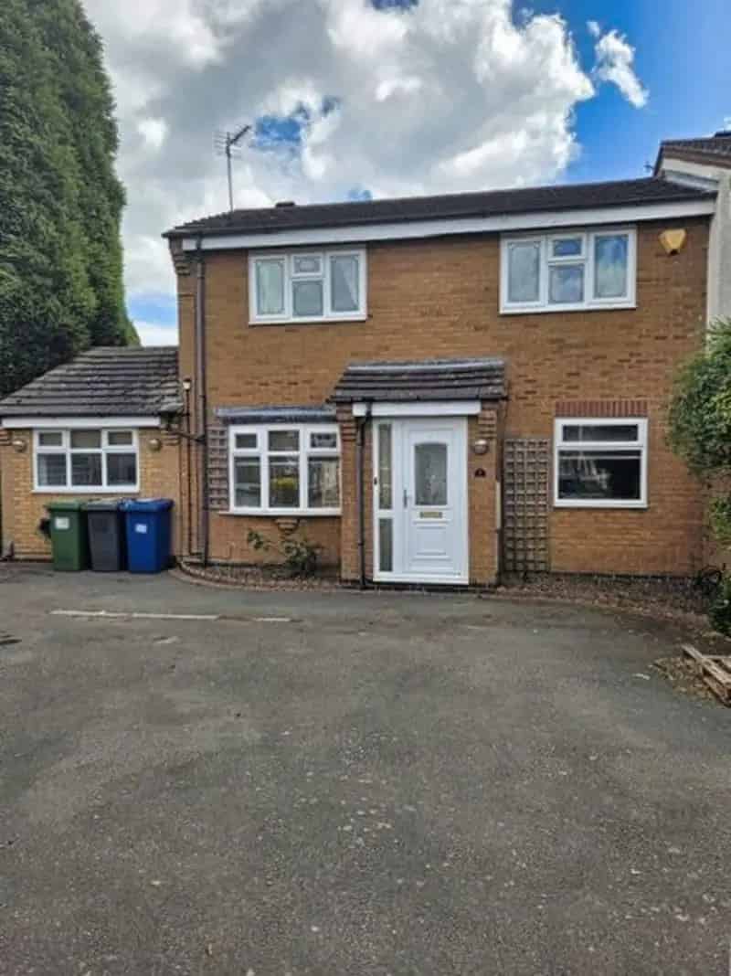 3 Bedroom House To Rent