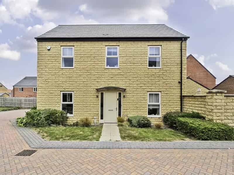 House For Sale , Wakefield, England