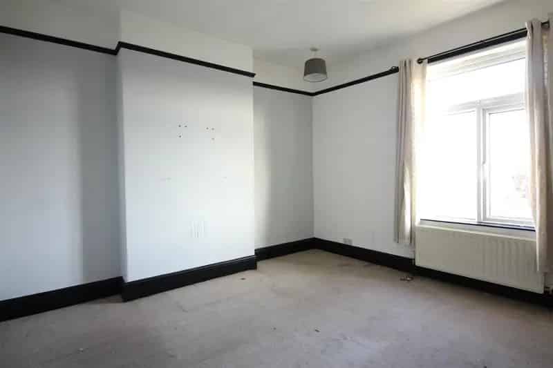 4 Bedroom Terrace House For Sale