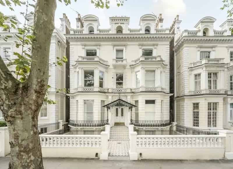 3 Bedroom Apartment Holland Park Refurbished Garden Access
