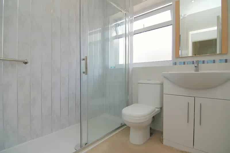 2 Bedroom Bungalow For Sale Near Amenities