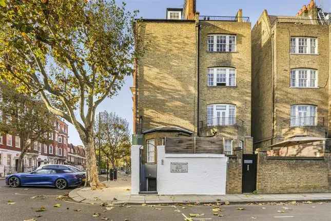 Flat for sale in Bray Place, London SW3