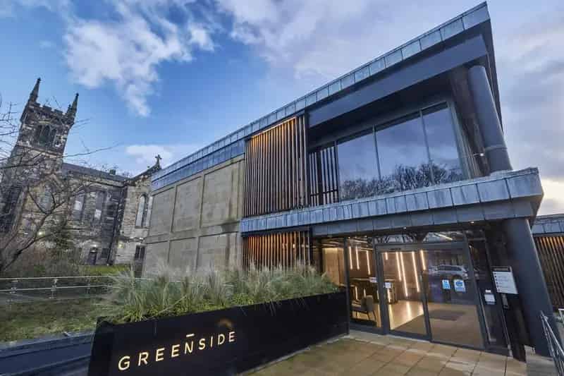 Modern Fitted Office Near St James Quarter