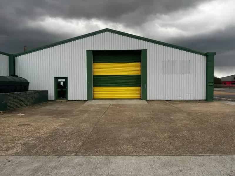 Warehouse Unit with Large Yard and Ample Parking