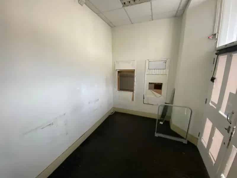 Commercial Premises To Let Lampeter Town Centre