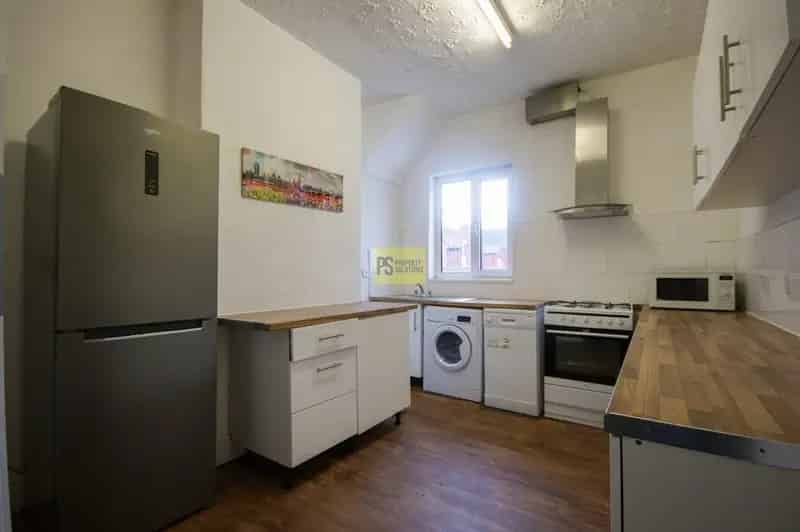 5 Bedroom Student Flat Academic Year 2025-2026