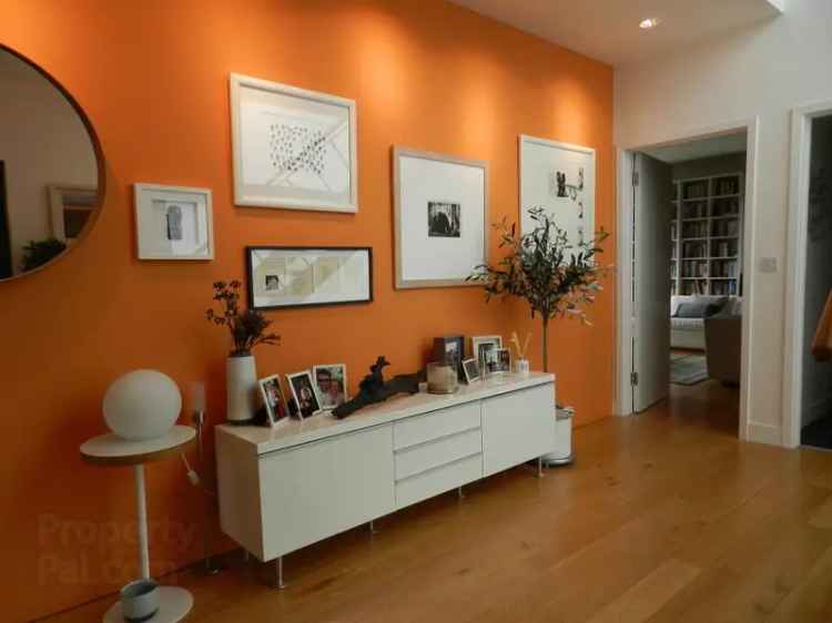 4 Bedroom Detached Home with Home Office and Mature Garden