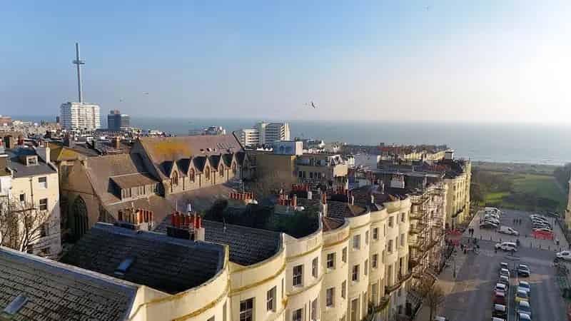 2 Bedroom Flat for Sale Brighton Sea Views Chain Free