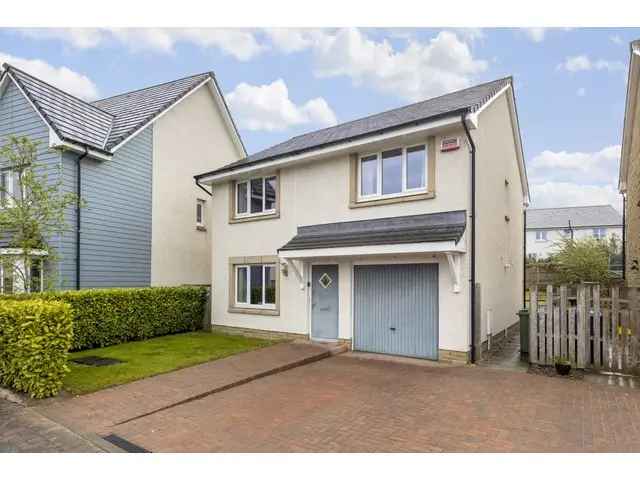 4 Bedroom Detached House for Sale Near Edinburgh
