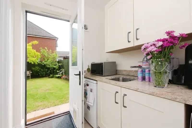 Four Bedroom Detached Family Home in Rawcliffe
