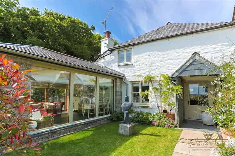 2 Bedroom Detached Cottage for Sale near St Breward