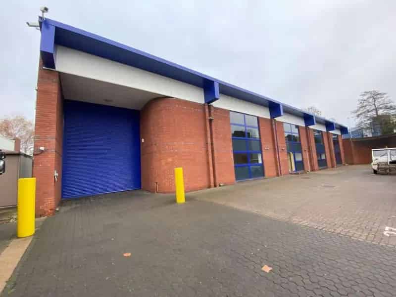 15504 sq ft Warehouse Unit near Birmingham Airport