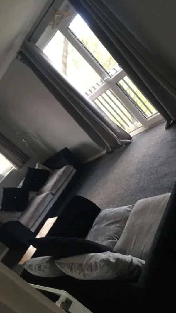 Spacious 2-Bed Flat Near Schools and Parks