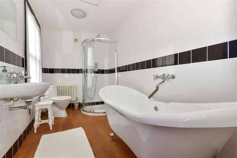 3 Bed House for Sale Folkestone Character Pub Conversion Auction