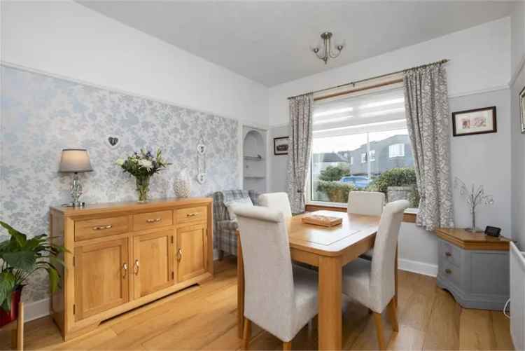 3 Bed House - Semi Detached with 2 Reception Rooms