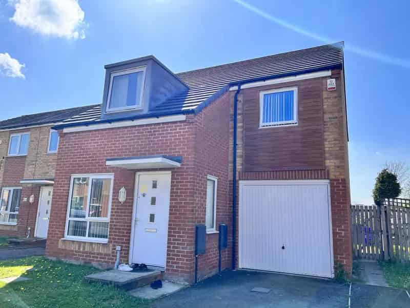 4 Bedroom Detached House to Rent in Beswick