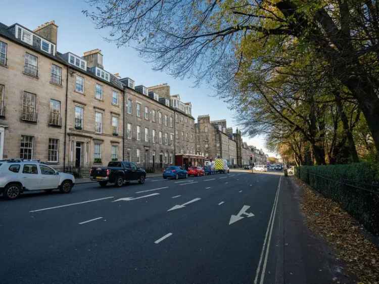 2 Bedroom Flat to Rent in Edinburgh City Centre