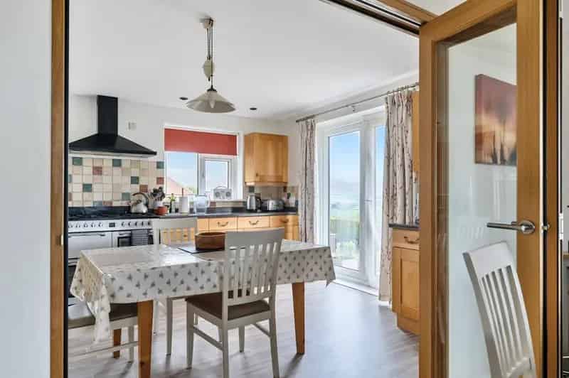 5 Bedroom Detached House for Sale in Shalbourne, Wiltshire