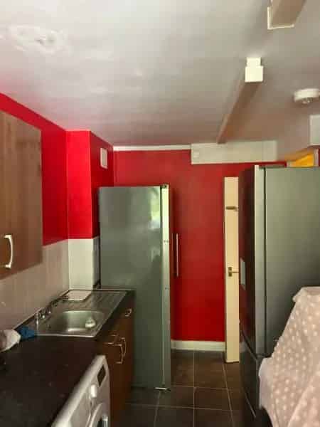 2 Double Bedroom Hackney Flat with Balcony