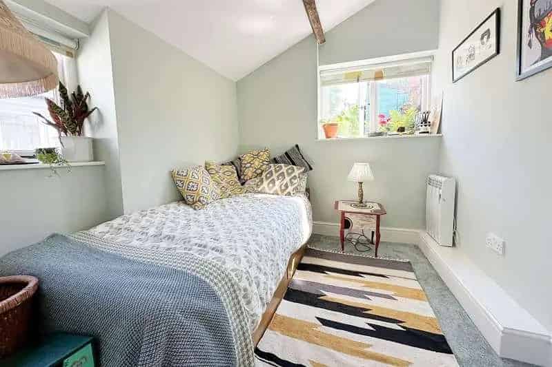 3 Bed Grade II Listed Cottage Bridport Town Centre