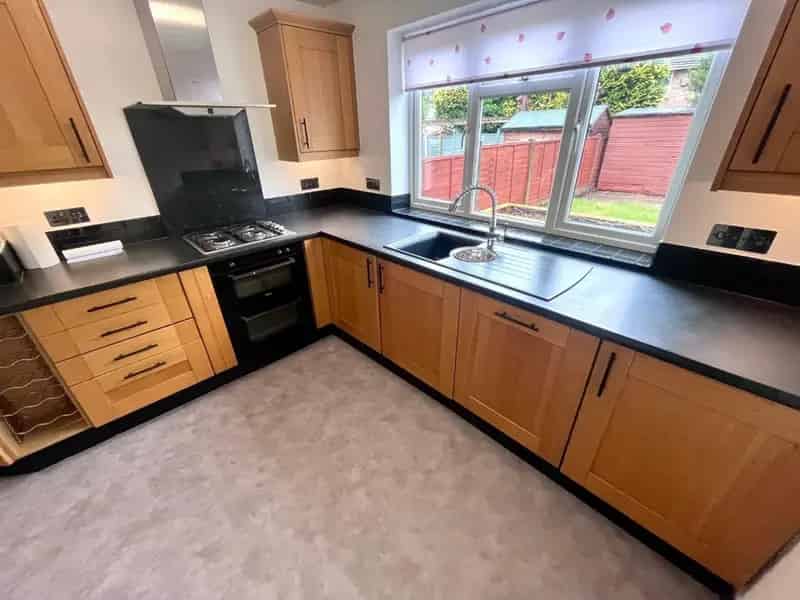 3 Bedroom House To Let Sedgley