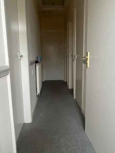 Flat For Rent in Joseph Street, Barnsley, England