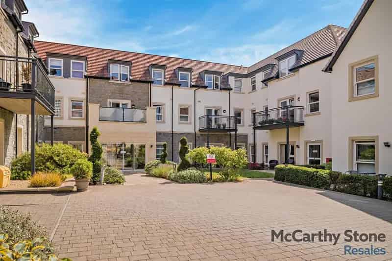 2 Bedroom Retirement Apartment for Sale
