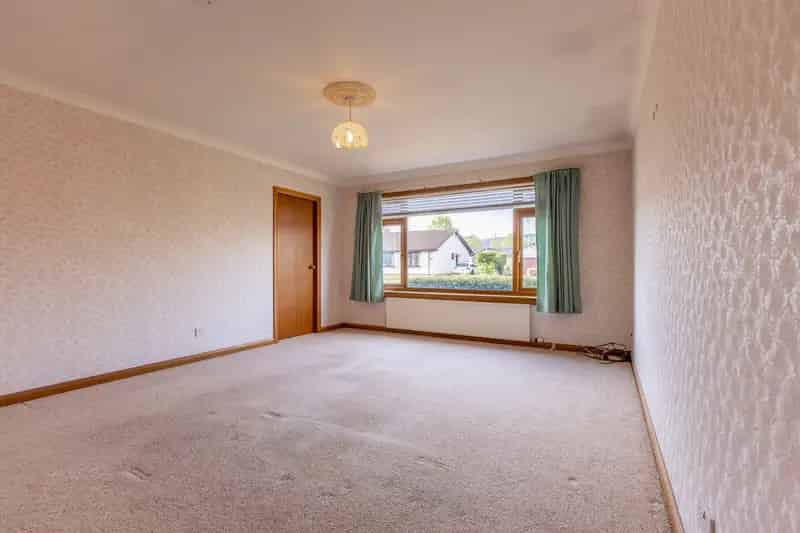Charming 3-Bedroom Detached Bungalow Bridge of Earn