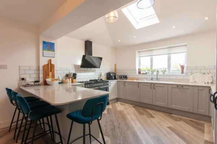 3 Bedroom House For Sale Family Home Extended Kitchen Garden Parking