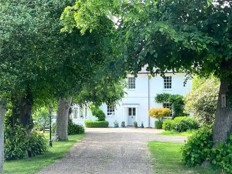 7 Bedroom Grade II Listed House with 5.5 Acres