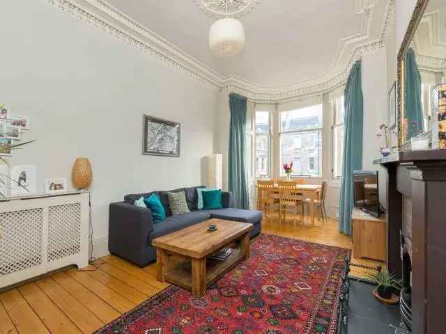 3 Bedroom Flat to Rent in Edinburgh City Centre