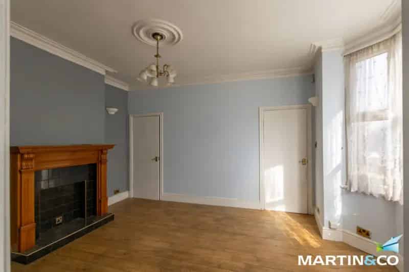 4 Bedroom End Terrace House For Sale Cash Buyers Only