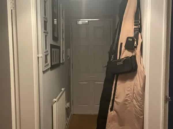 Ground Floor Apartment Near Bilston Town and Morrisons