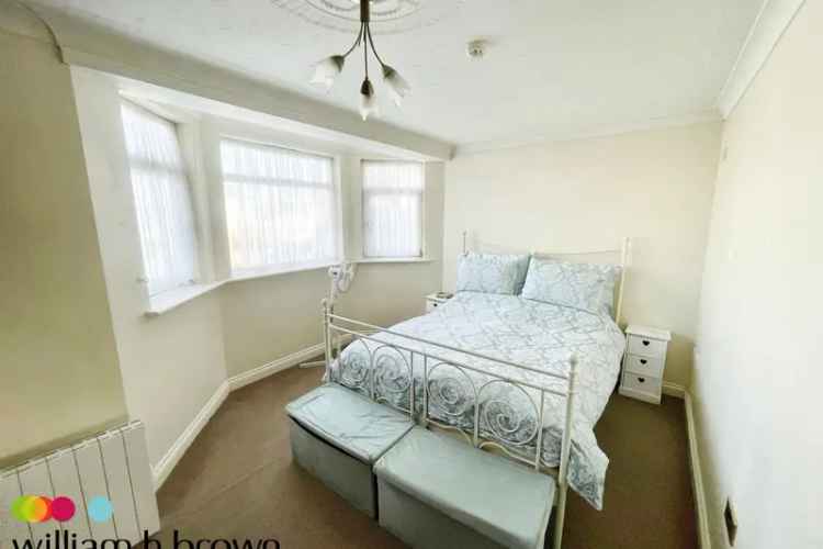 Two Bedroom Flat with Sea Views Clacton Seafront