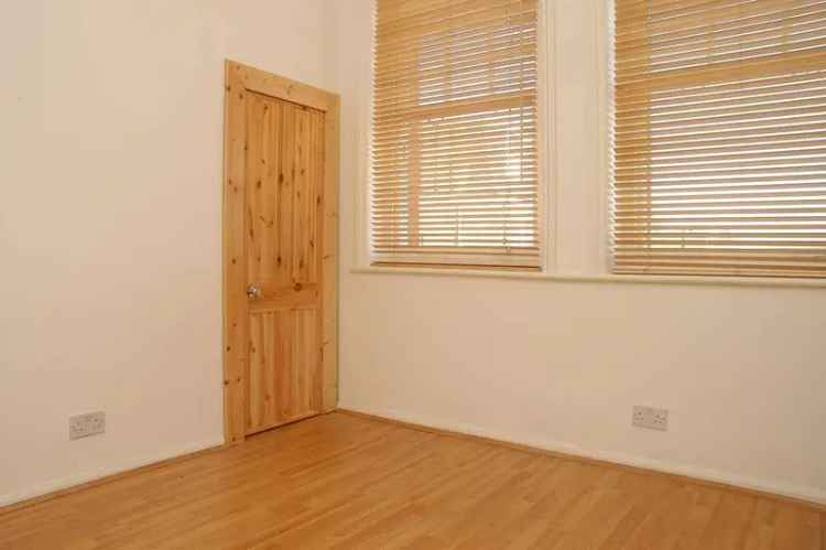 Studio Flat for Sale near Hornsey Station