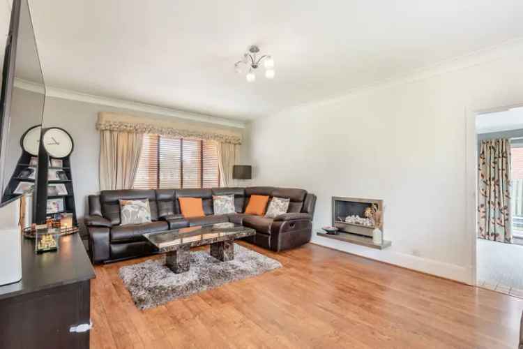 4 Bedroom Detached House for Sale Sparken Hill Worksop