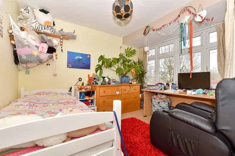 3 Bedroom Terraced House For Sale With Large Garage And Workshop